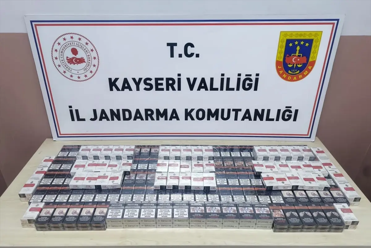 Kayseri'de Tırda 320 Paket Kaçak Sigara Ele Geçirildi