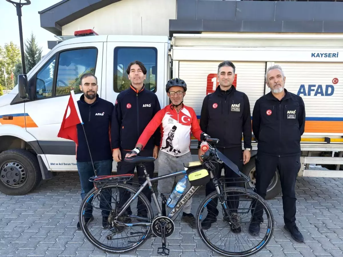 Deprem Şehitleri Anısına Bisiklet Turu