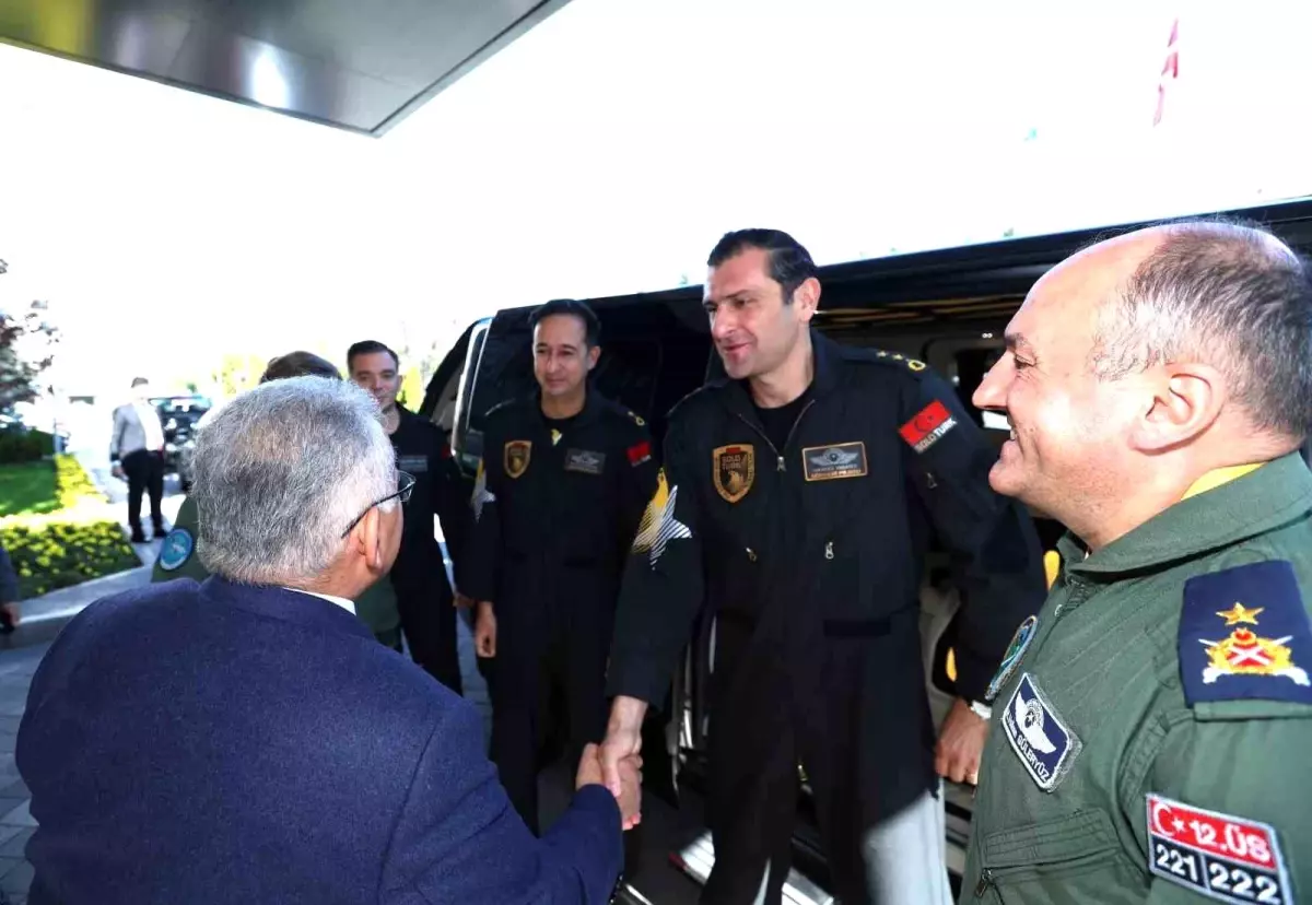 SOLOTÜRK'ten Başkan Büyükkılıç'a ziyaret