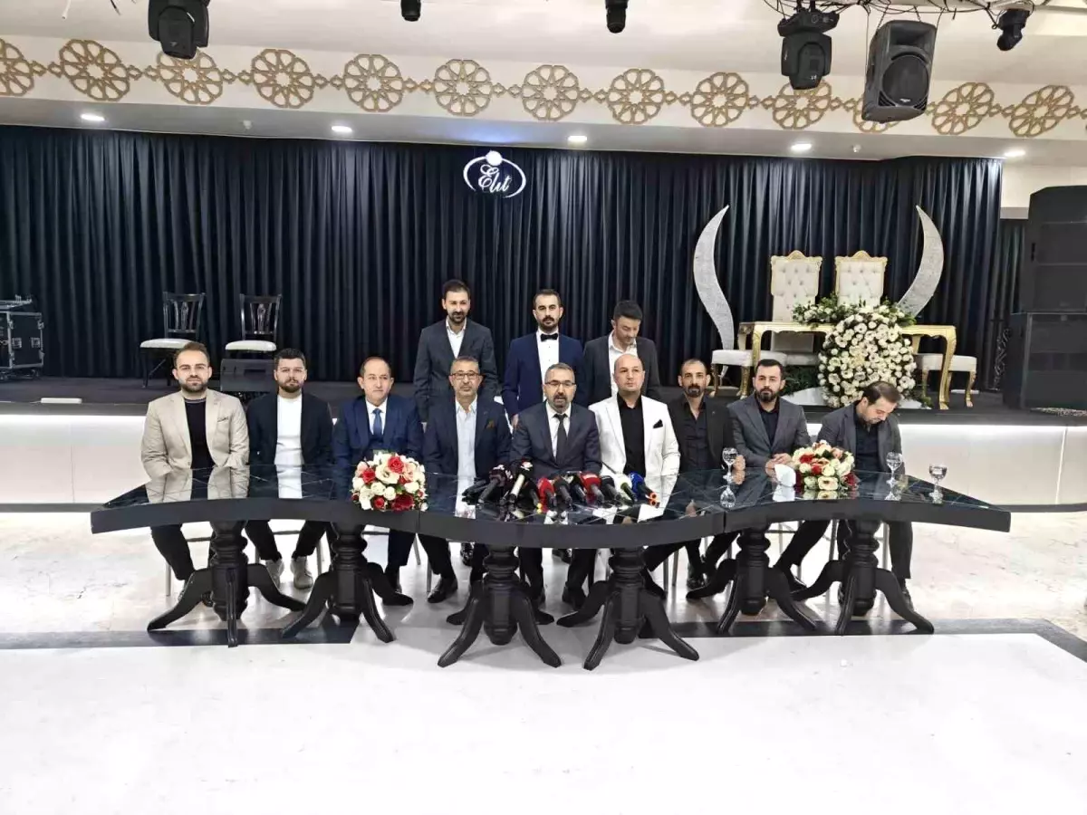 Refik Karakuzay, Sarraflar Derneği'ne Aday