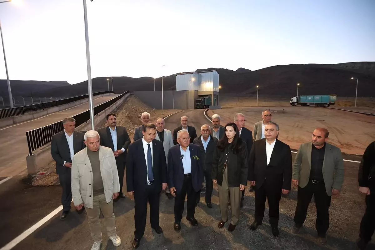 Büyükkılıç'tan Yeşilhisar'daki katı atık transfer istasyonu ve fen lisesine ziyaret