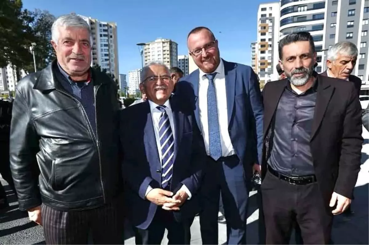 Büyükkılıç, Muhtarlar Günü'nde Kayseri'nin muhtarları ile buluştu