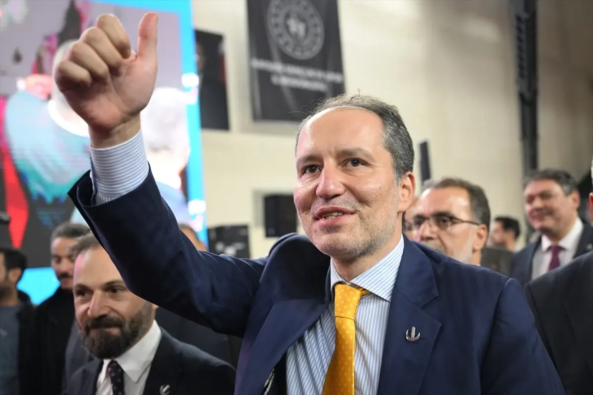 Erbakan'dan Kayseri'de Kongre Müjdesi