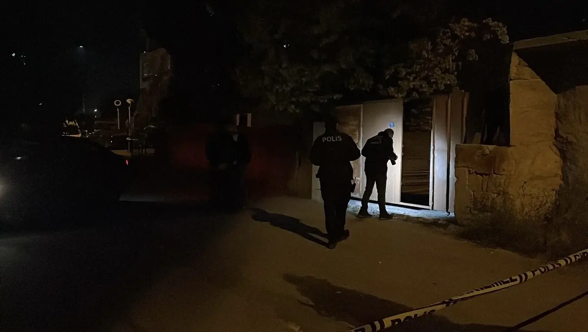 Dayısı Tarafından Bıçaklanan Genç Yaralandı