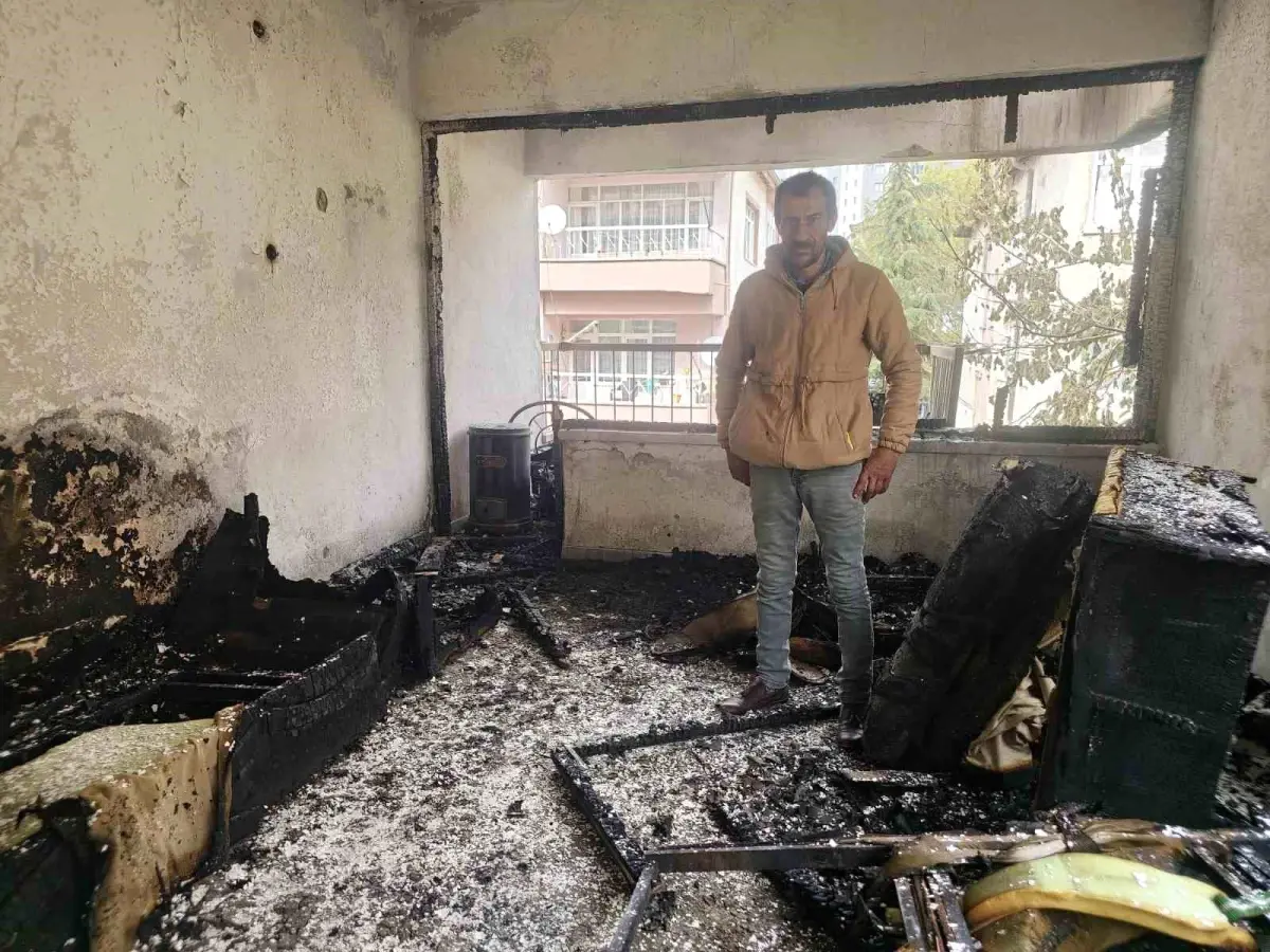 Yangında Evini Kaybeden Baba Yardım Bekliyor