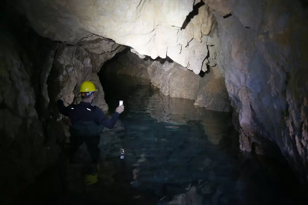 Homurlu Şelalesi'nde Mağara ve Galeriler Keşfedildi