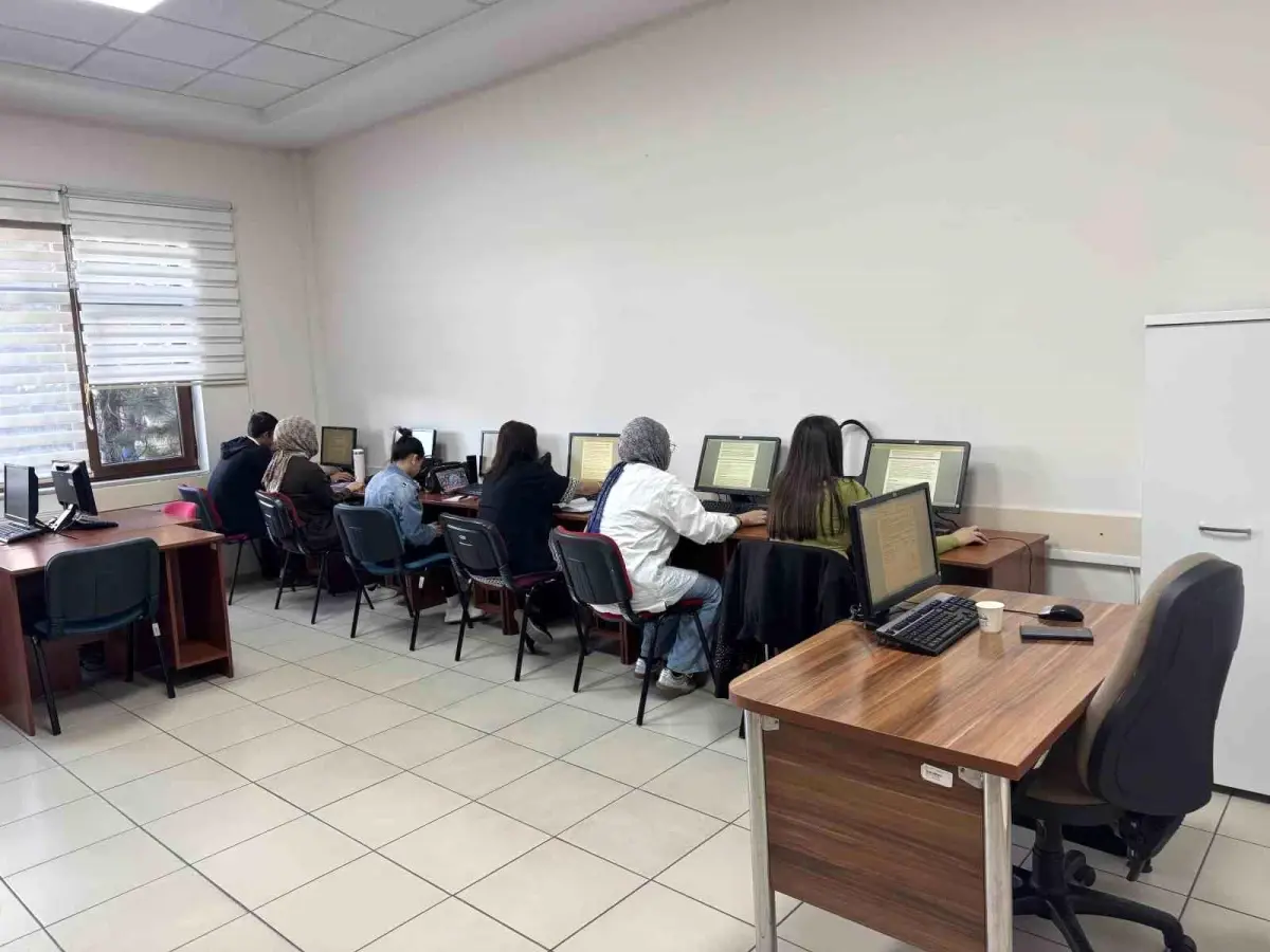 Kayseri Büyükşehir Belediyesi'nin Ücretsiz Kursları Halkın Memnuniyetini Arttırıyor