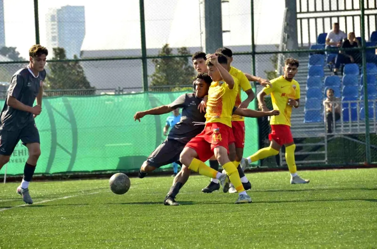 Kayserispor U19, Karagümrük'ü 2-0 Mağlup Etti