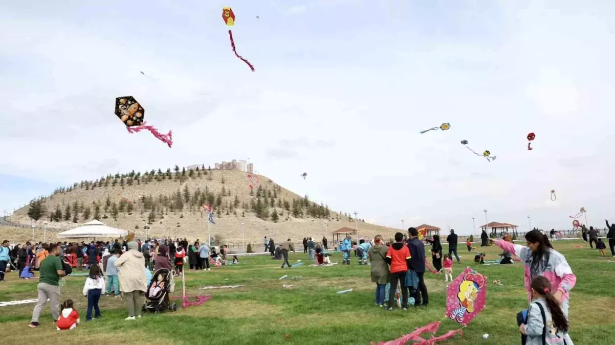 Kocasinan'da Uçurtma Şenliği ile Renkli Görsel Şölen