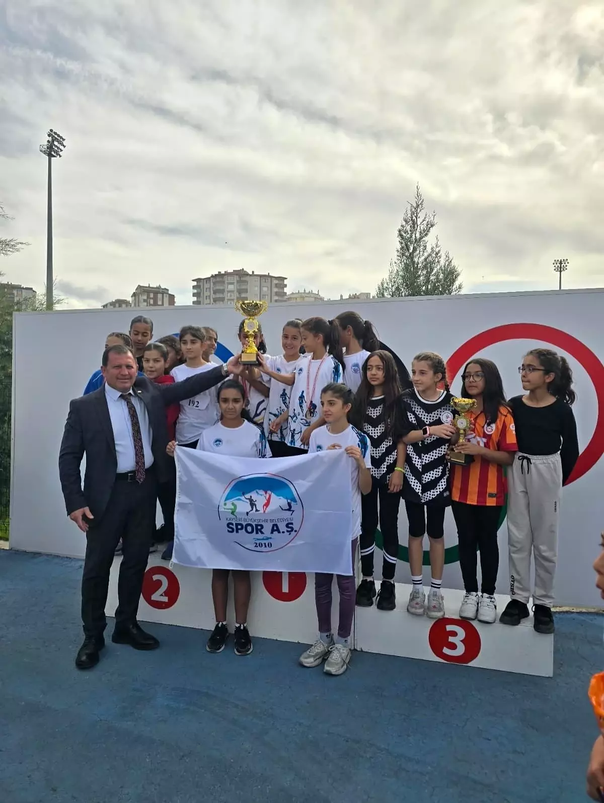 Kayseri Büyükşehir Belediyesi Spor A.Ş.'den Başarılı Performans: 10 Sporcu Türkiye Şampiyonası'na Katılma Hakkı Elde Etti