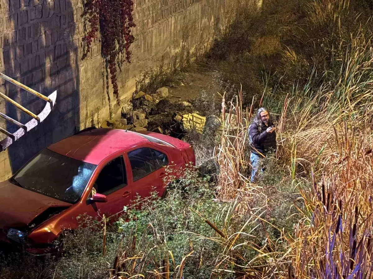 Kocasinan'da Otomobil Kanalda Uçtu