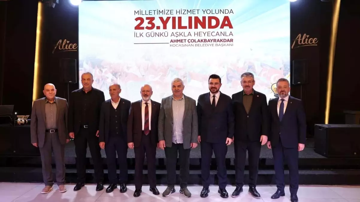 Başkan Çolakbayrakdar: 'Vatandaş odaklı hizmet anlayışıyla Türkiye'de fark oluşturuyoruz'