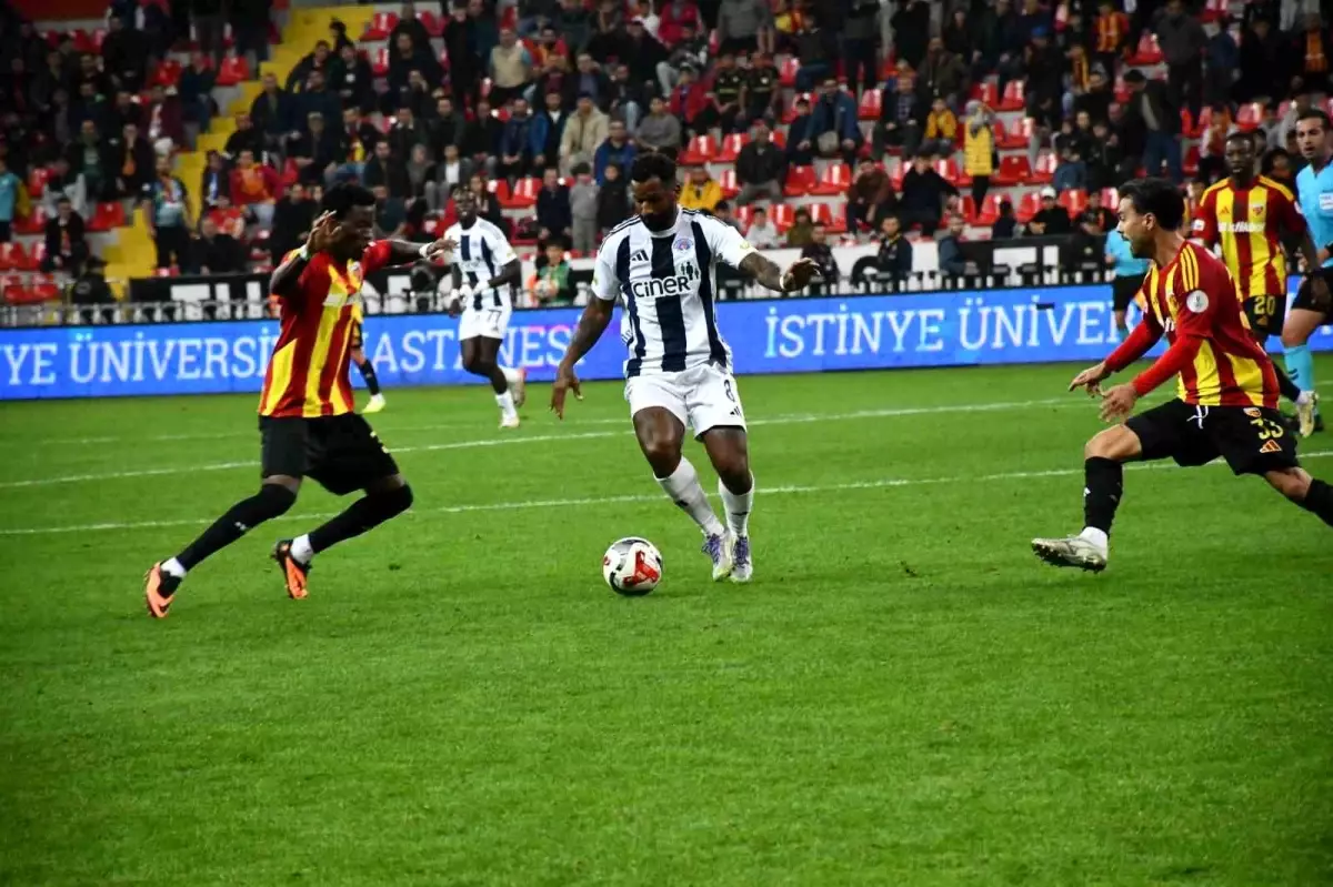 Kayserispor Kasımpaşa'yı 3-2 Geçti