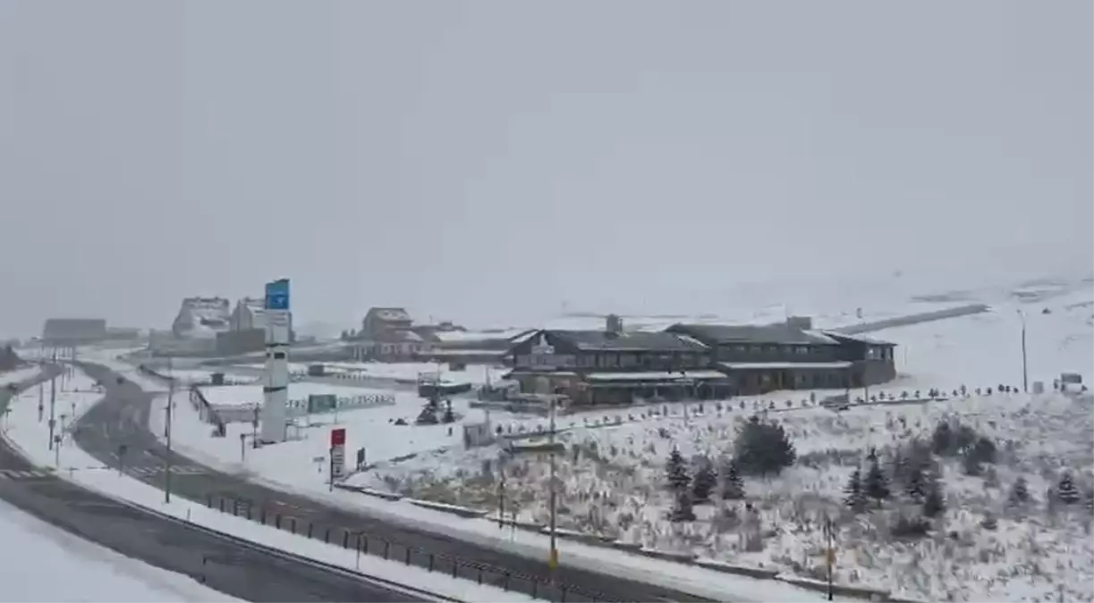 Erciyes Dağı'nda Kar Kalınlığı 15 Santimetre