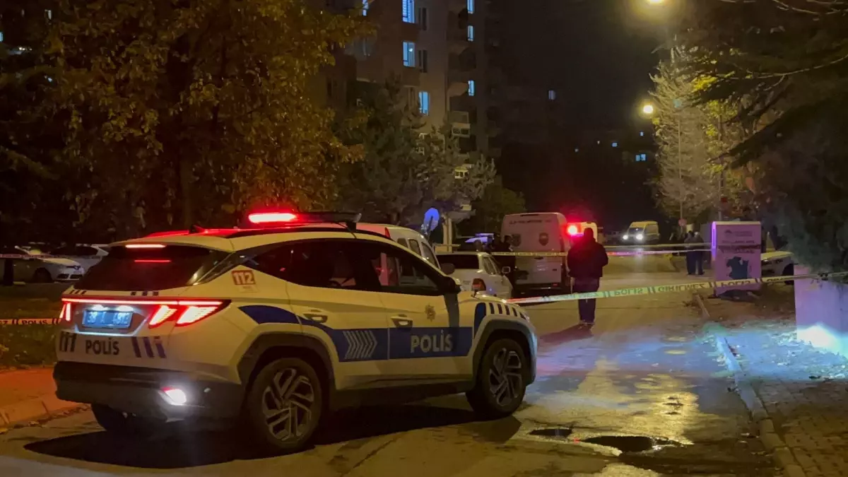 Boşanma Aşamasındaki Kadın Bıçaklanarak Öldürüldü