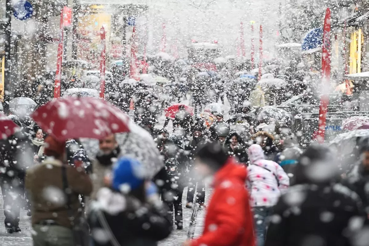 Kar geliyor! Hava bir anda değişecek, günlerce sürecek