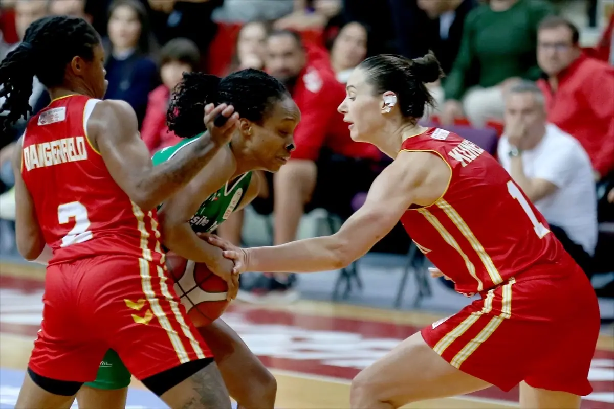 Nesibe Aydın, Kayseri'yi Geçti