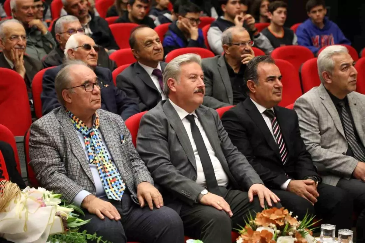 Başkan Palancıoğlu, Kayseri Lisesi'nde Kariyer Günleri Programında Gençlerle Bir Araya Geldi