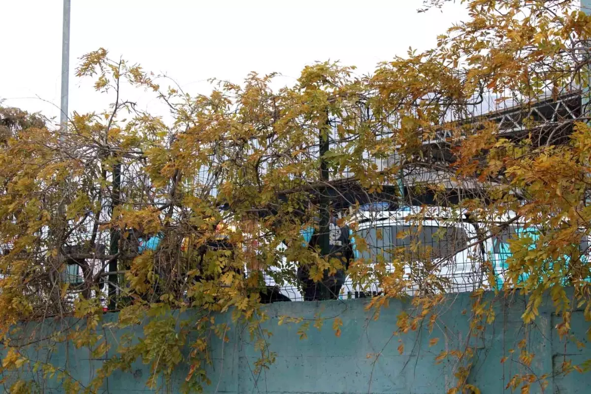 Kayseri’de Koku Kıyameti: Geri Dönüşüm Tesisi'nde Sağlık Ekipleri Harekete Geçti