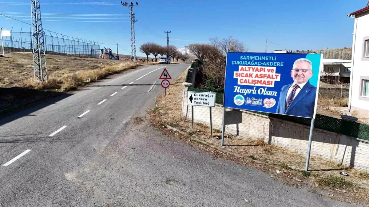 Kayseri'de Tomarza İlçesi Mahallelerine Sıcak Asfalt Çalışması Tamamlandı