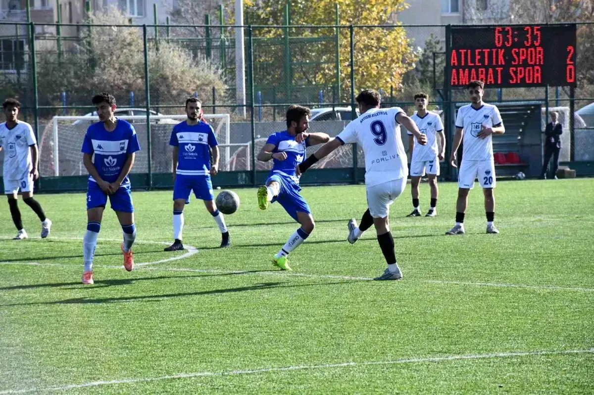 Kayseri Atletikspor Liderliğe Yükseldi