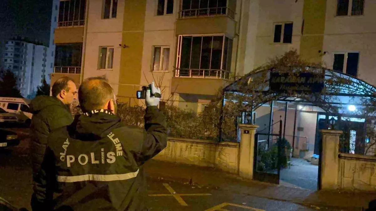 Baba-oğul kavgasında kan aktı! Biri hastanede yaşam savaşı veriyor