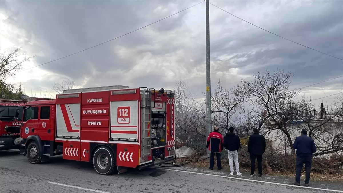 Kayseri'de Müstakil Evde Yangın Çıktı
