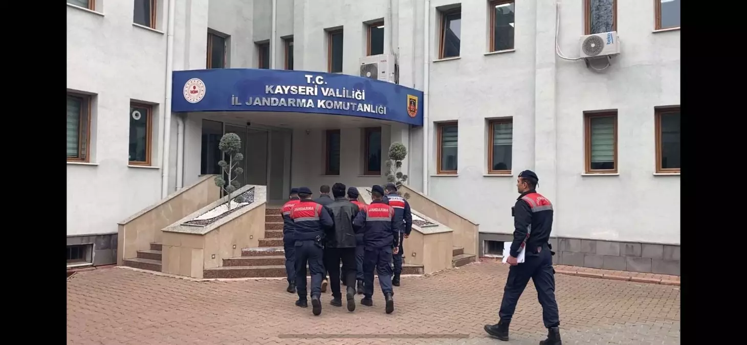 Kayseri'de DEAŞ Üyesi 2 Iraklı Yakalandı