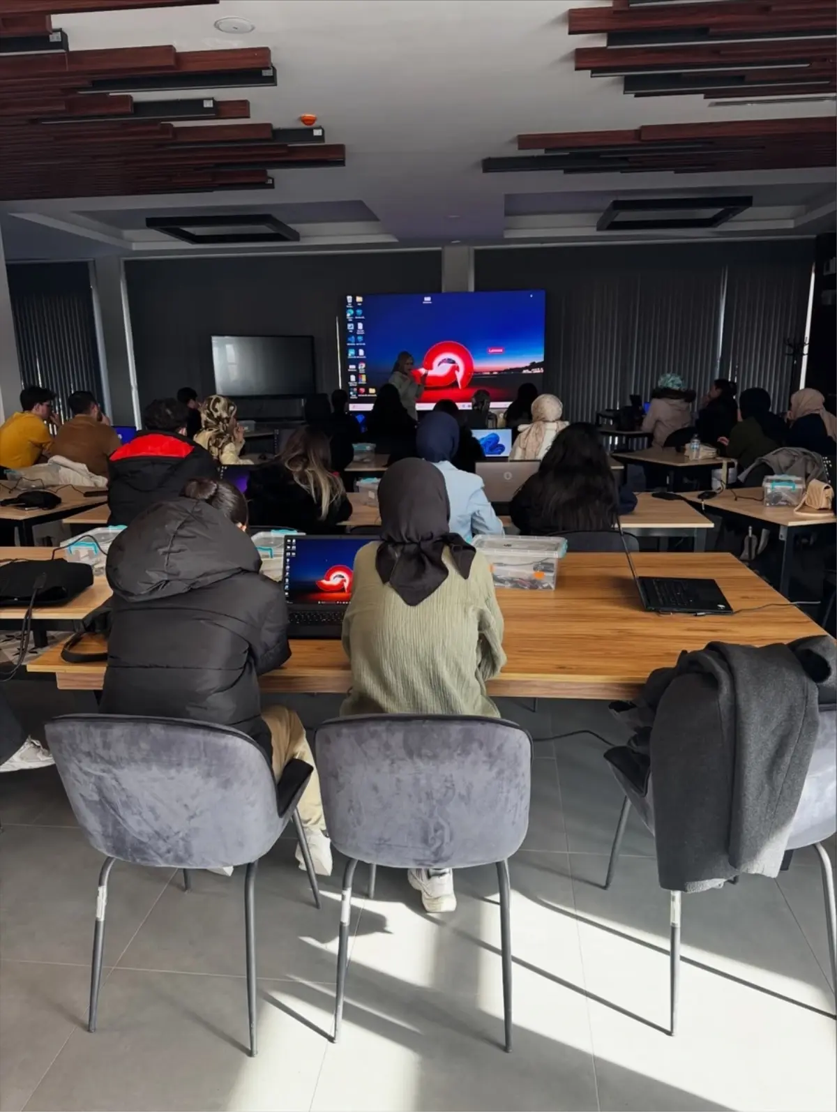 Bilişim Akademisi'nden Robotik Kodlama Eğitimi