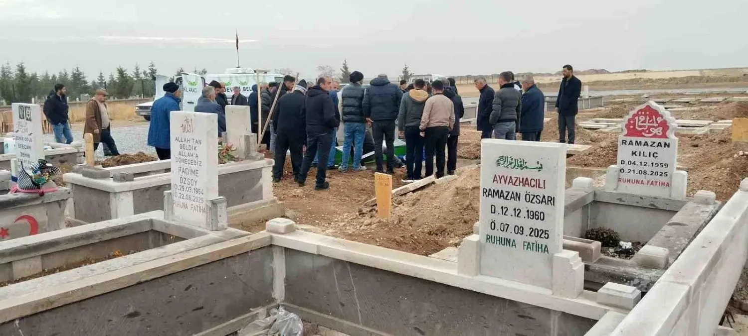 Gaziantep'te boşandığı eşi tarafından öldürülen kadın Kayseri'de toprağa verildi