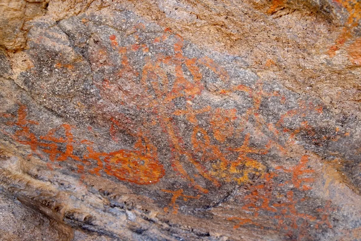 Kayseri'de Neolitik Kaya Resimleri Bulundu