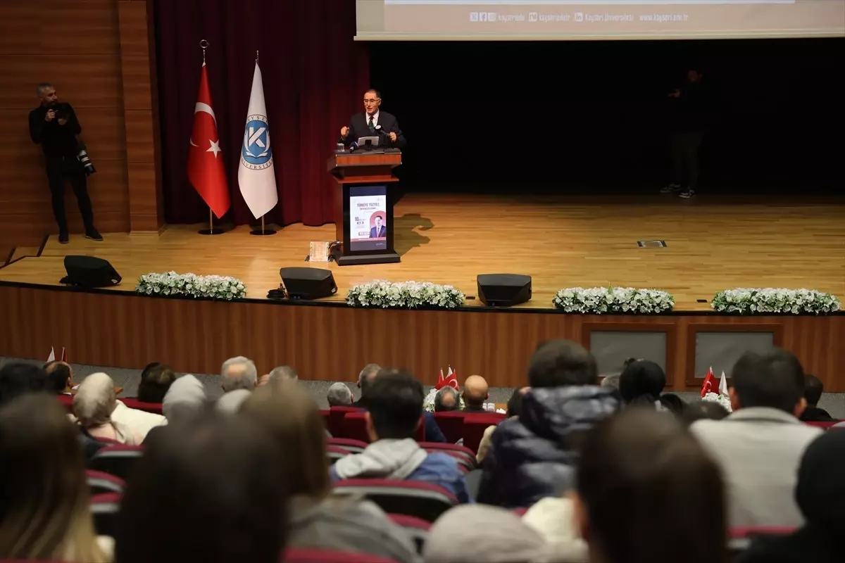 Kayseri'de Türkiye Yüzyılı Konferansı