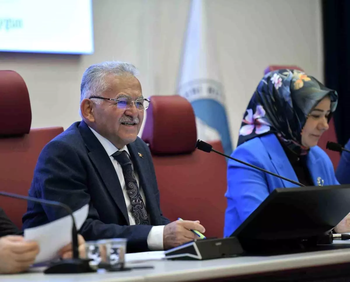 Başkan Büyükkılıç, Kasım ayında medyanın en çok konuştuğu 4. büyükşehir belediye başkanı oldu