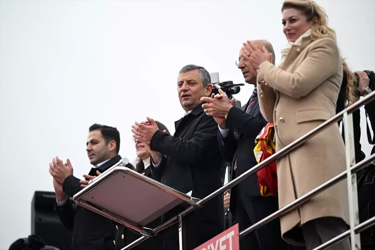 Özgür Özel'den Asgari Ücret Talepleri