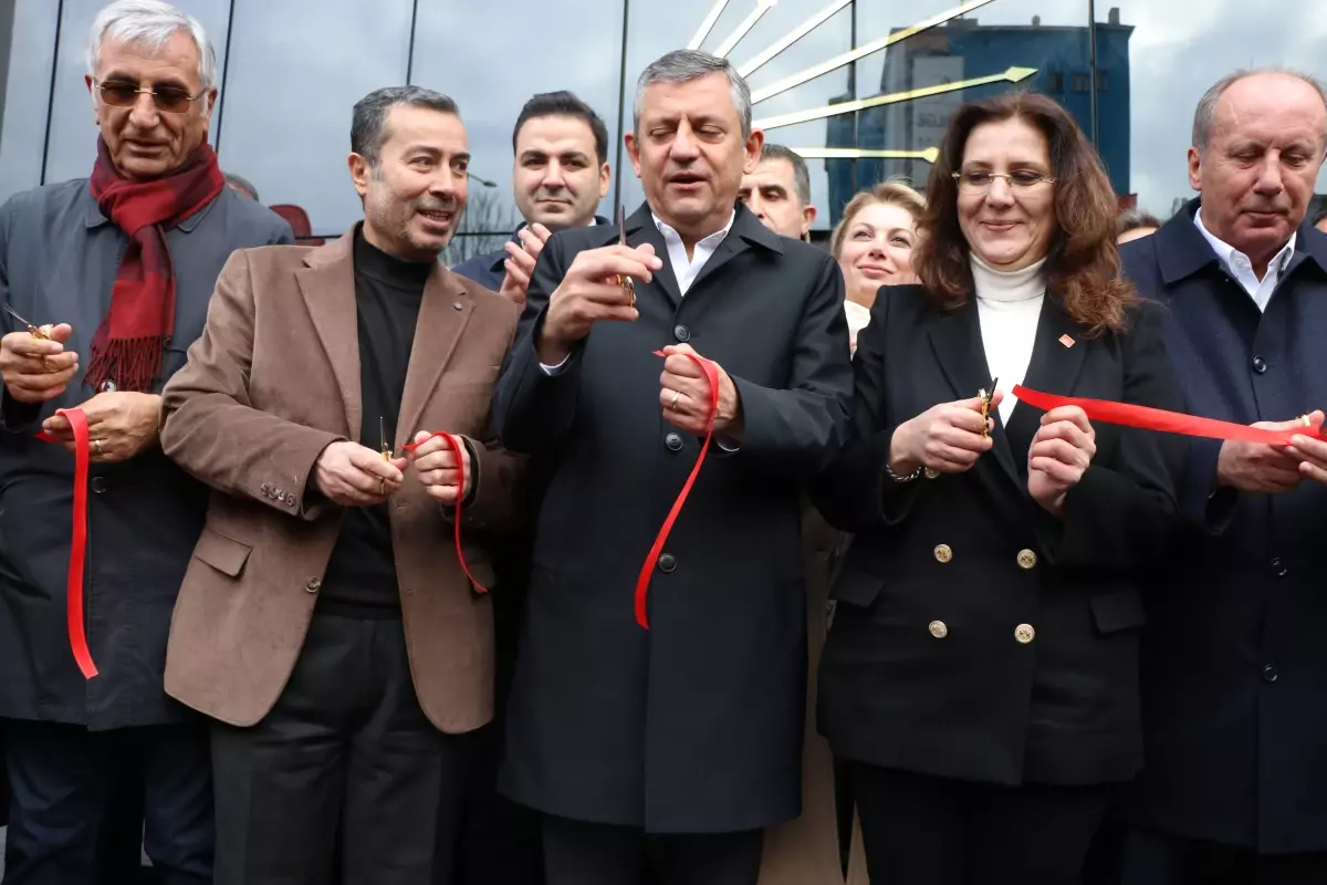 CHP'nin Yeni İl Binası Açıldı