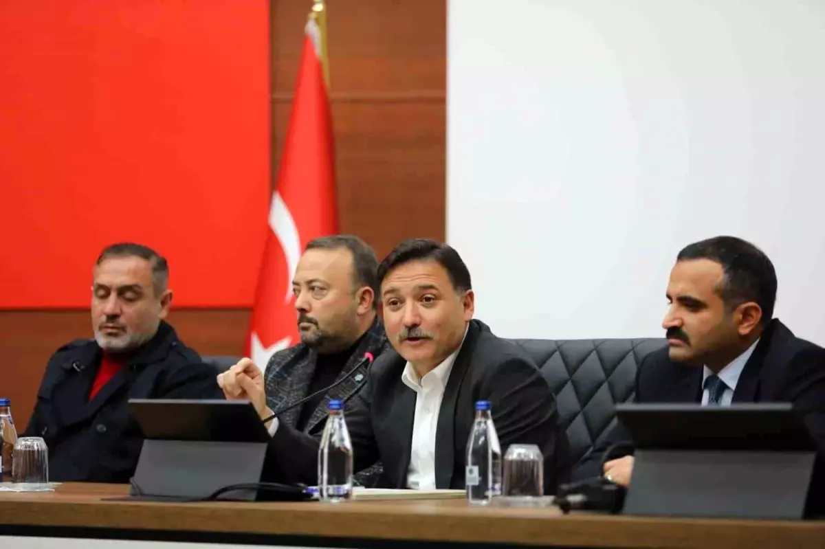 Vali Çiçek: 'Turist rehberlerinin sahadaki görüşleri bizim için önemli'