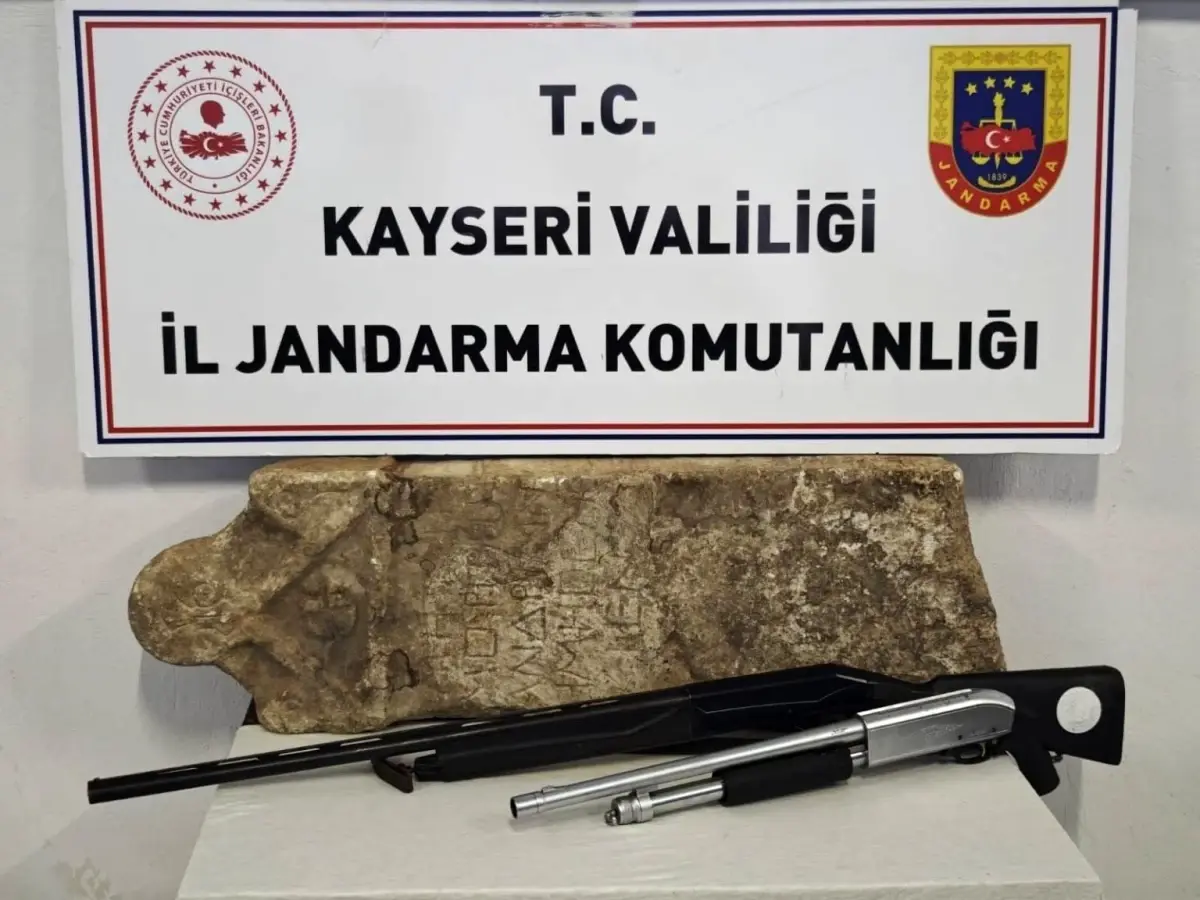 Kayseri'de Roma Dönemi Mezarı Ele Geçirildi