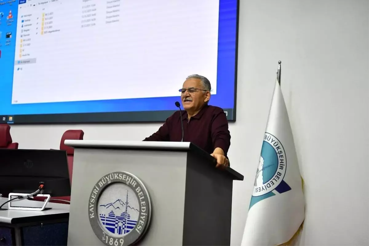 Başkan Büyükkılıç'tan '2025 Yılı Değerlendirme ve 2026 Yılı Yol Haritası Zirvesi'