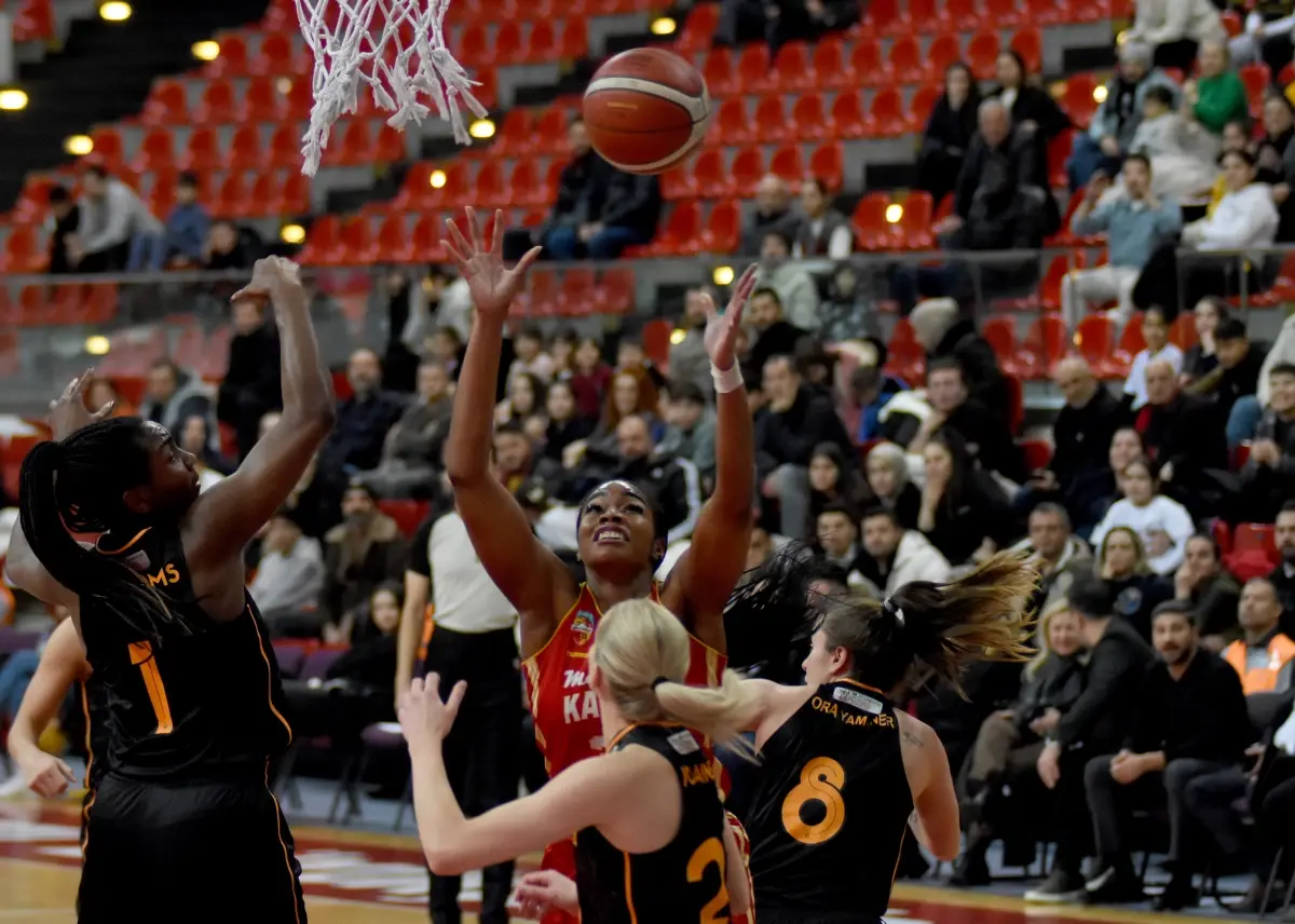 Kayseri Basketbol, Galatasaray'a Yenildi
