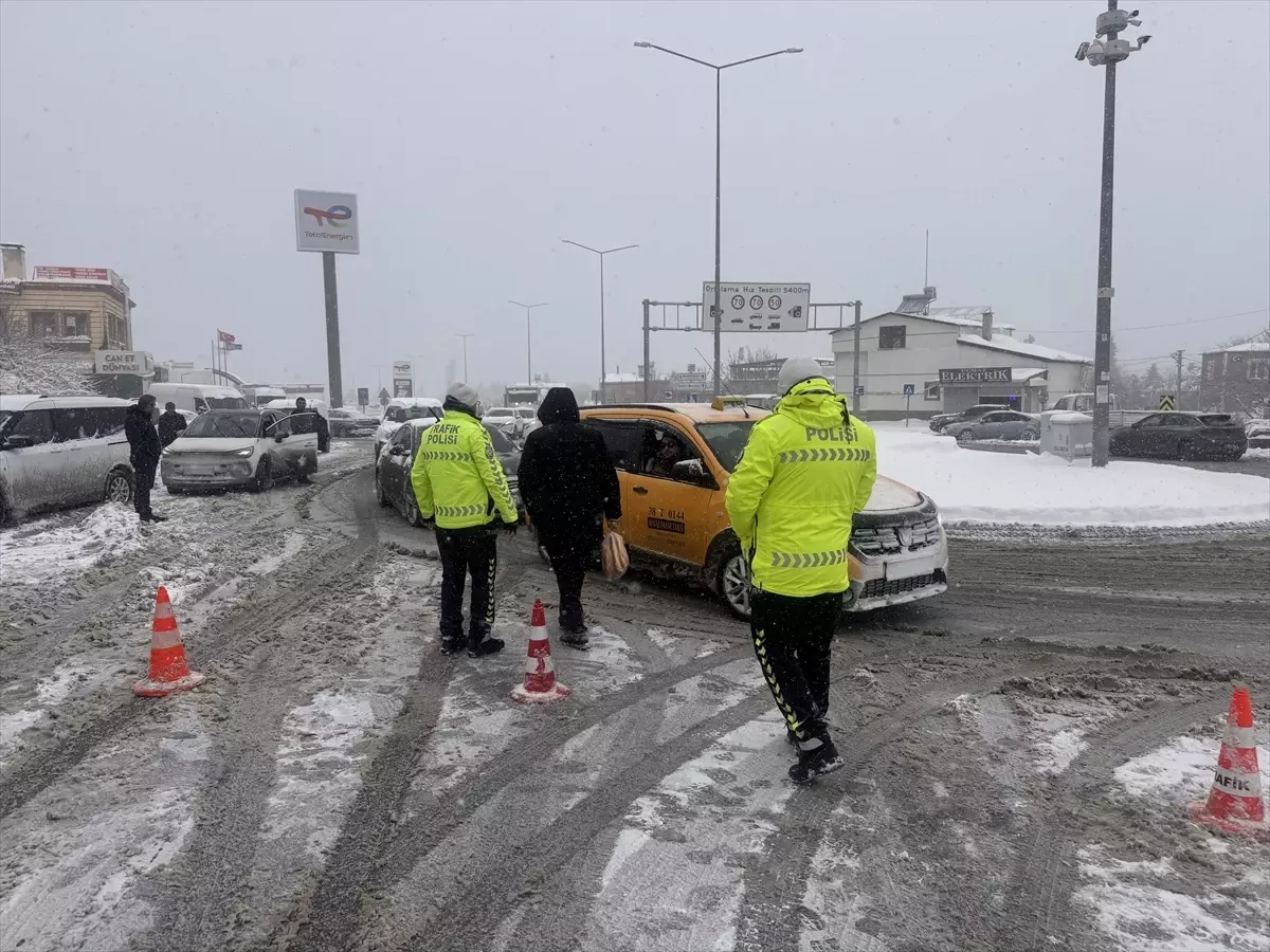 Erciyes'e Kar Engeli