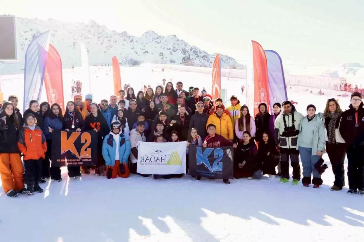 Kayseri'de Snowboard İl Birinciliği Sonuçlandı
