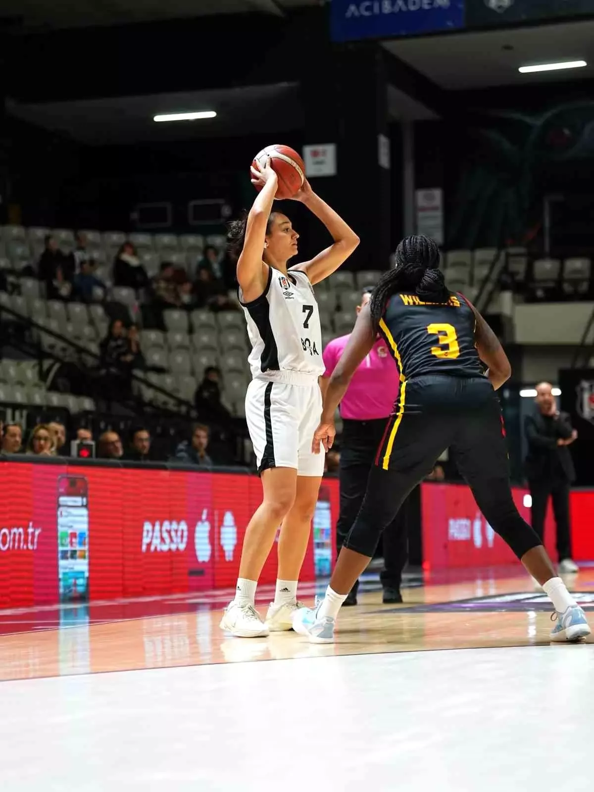 Beşiktaş, Melikgazi'yi 84-75 Yendi