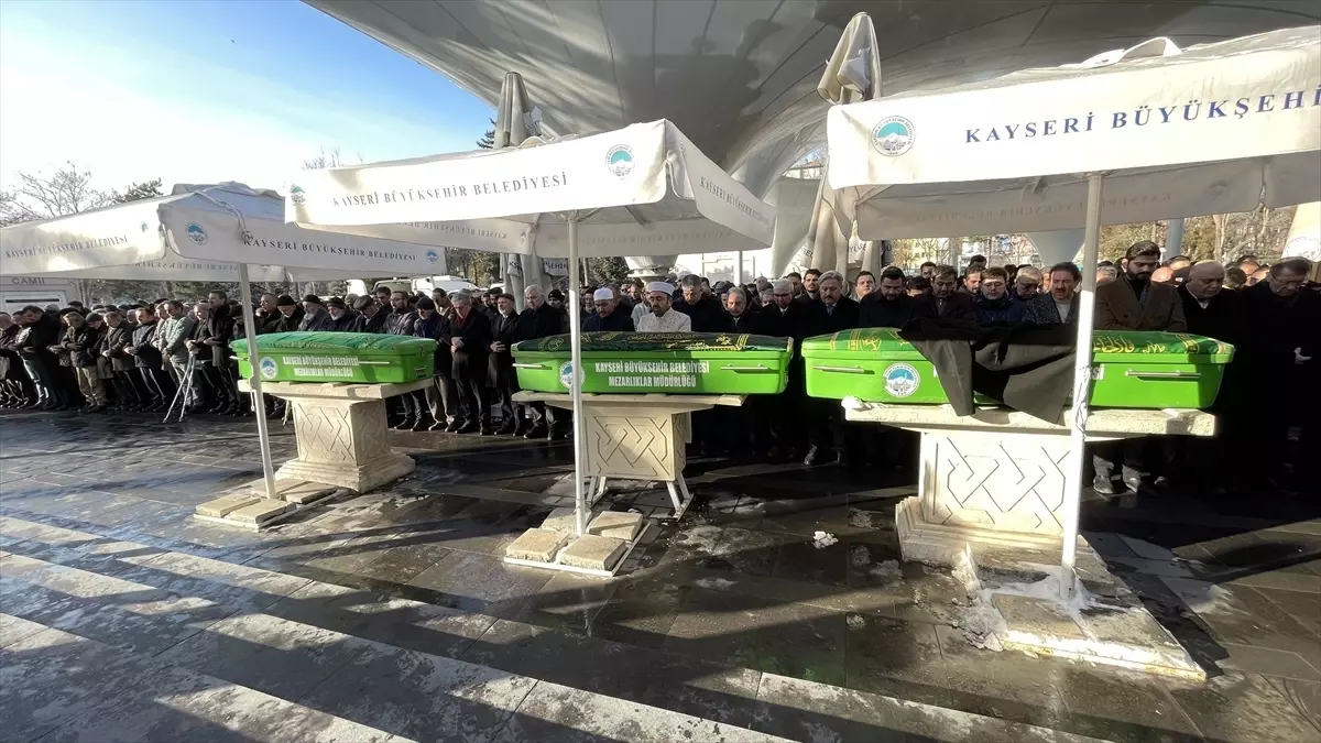 Ahmet Taş Son Yolculuğuna Uğurlandı