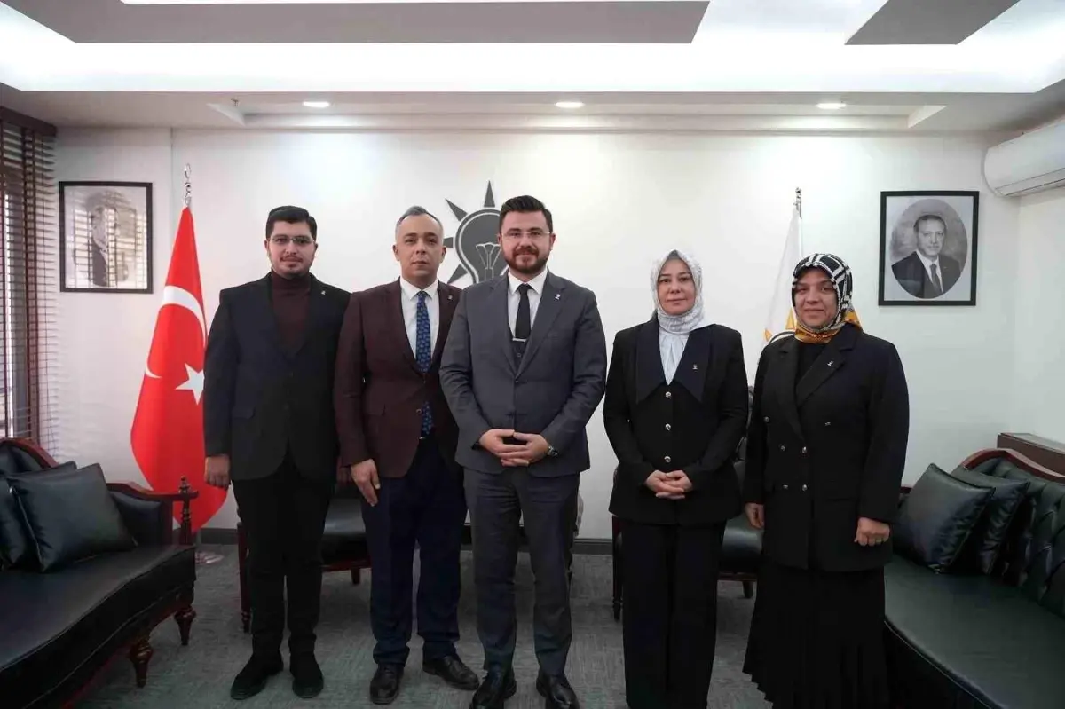 İl Başkanı Okandan: 'AK Parti, siyaseti kapalı salonlardan değil milletin içinde, milletle birlikte ve millet için yürütmüştür'