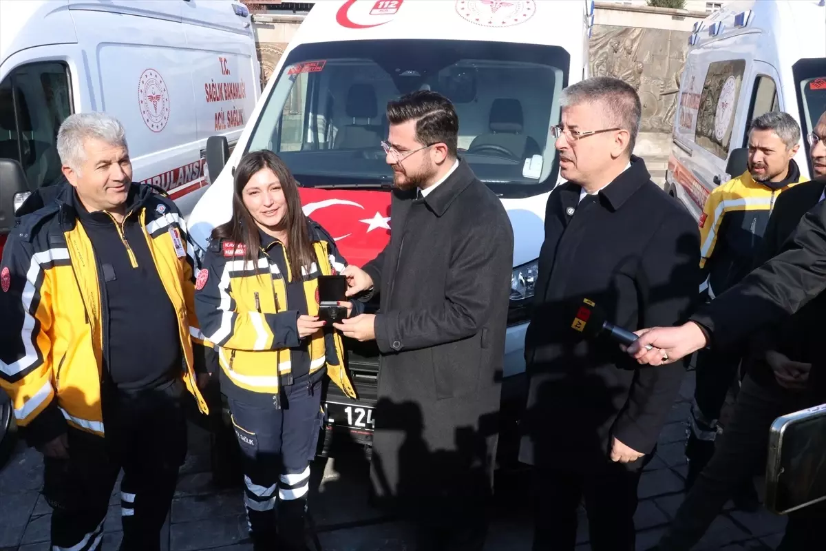 Kayseri'ye 12 Yeni Ambulans Kazandırıldı