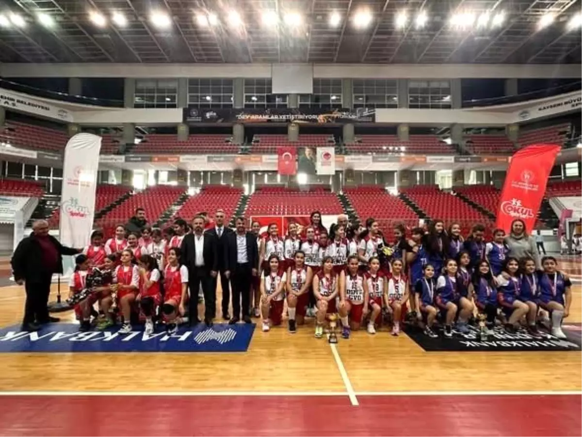 Kayseri Küçük Kızlar Basketbol İl Birinciliği Sona Erdi