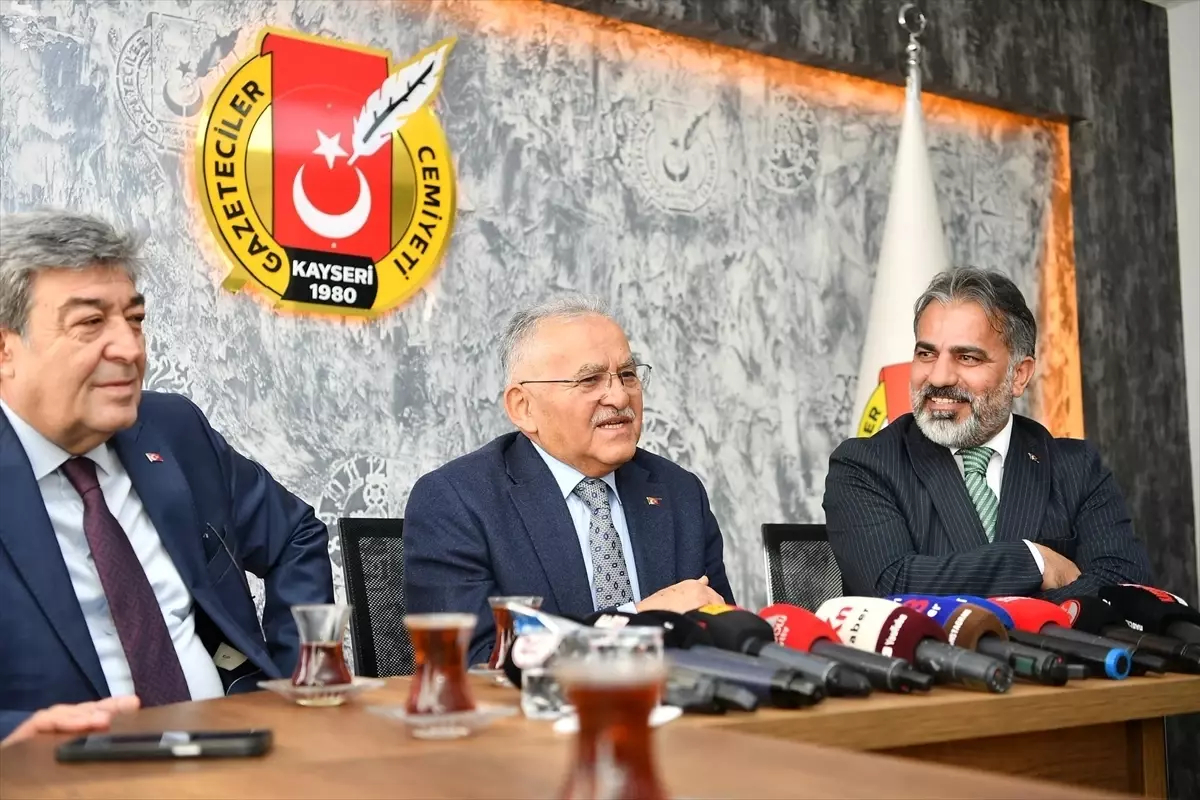 Kayseri'de Çalışan Gazeteciler Günü Kutlandı