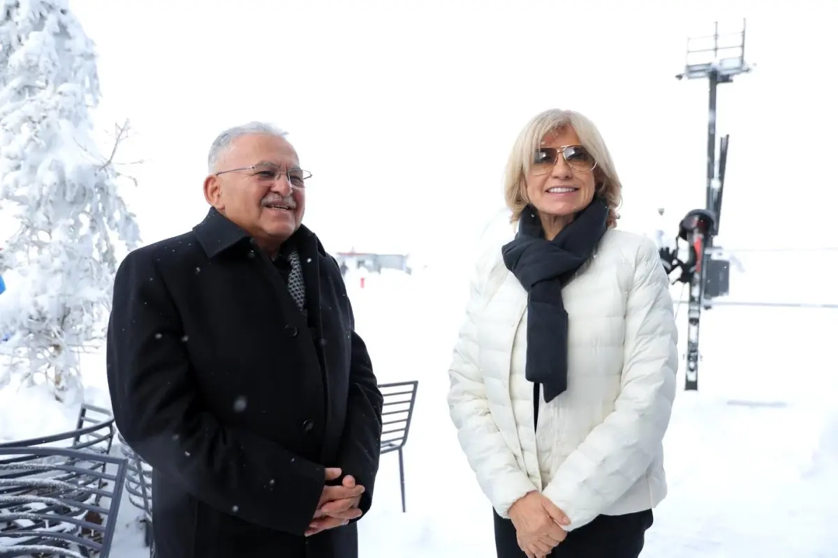 Başkan Büyükkılıç, eski Başbakan Tansu Çiller'e Erciyes'i tanıttı