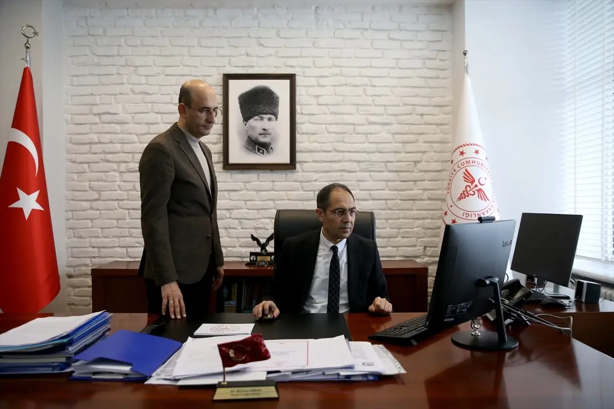 Kayseri Sağlık Müdürü 'Yılın Kareleri' Oylamasına Katıldı