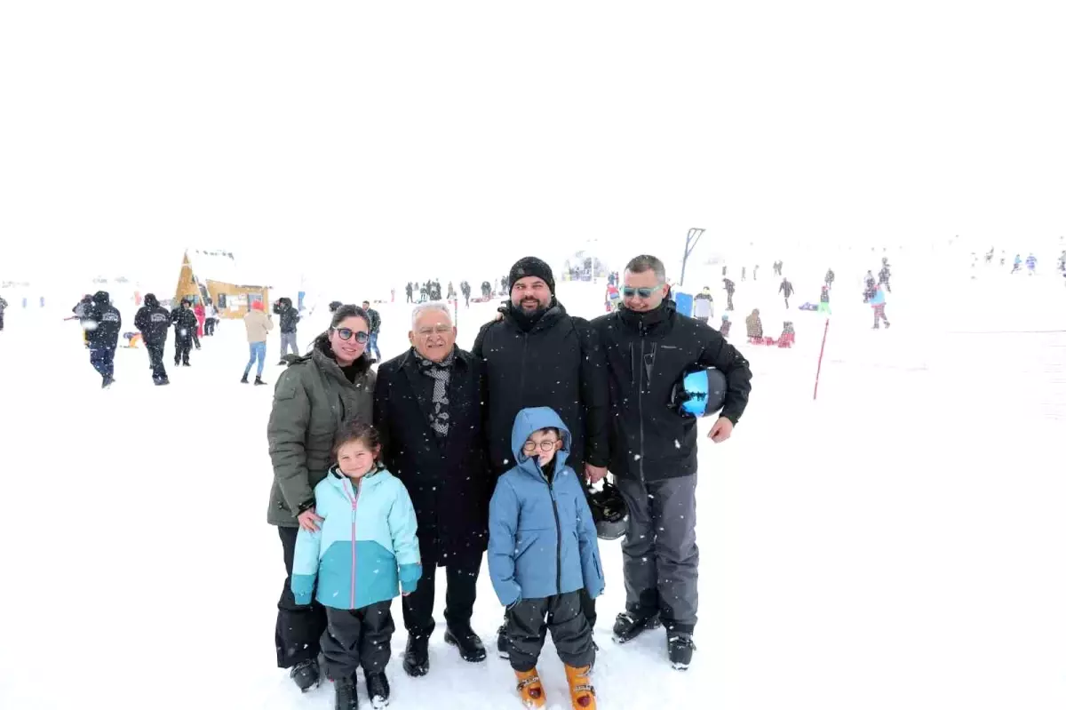 Başkan Büyükkılıç, Türkiye'nin kış turizminde amiral gemisi Erciyes'te